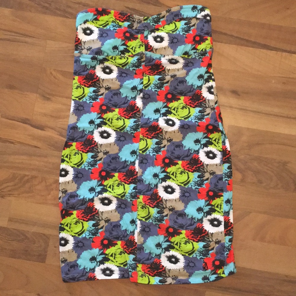Colorful strapless dress